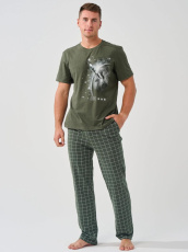Изображение товара «Мужская пижама (футболка+брюки) из кулирки с полиэстером «Космос 1341-к (хаки)» арт 86535» из магазина «Ивановский-Текстиль.РФ»