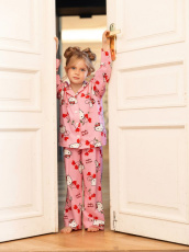 Изображение товара «Пижама для девочки (рубашка+брюки) из кулирки «Муа?» арт 86756» из магазина «Ивановский-Текстиль.РФ»