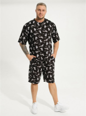 Изображение товара «Мужской костюм (футболка+шорты) из кулирки «Альтаир [волки черные]» арт 72042» из магазина «Ивановский-Текстиль.РФ»