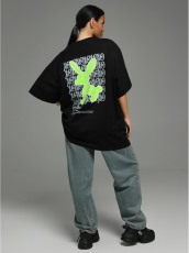 Изображение товара «Женская футболка из кулирки «Бабл [черный заяц]» арт 83138» из магазина «Ивановский-Текстиль.РФ»