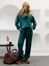 Изображение товара «Женский костюм (куртка+брюки) из стрейч-велюра «Альба [изумрудный]» арт 87692» из магазина «Ивановский-Текстиль.РФ»