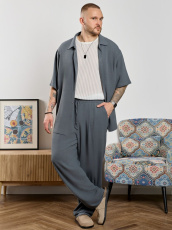 Изображение товара «Мужские брюки из фактурного полотна «Линкольн-3 [графитовый]» арт 89911» из магазина «Ивановский-Текстиль.РФ»