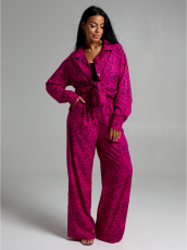 Изображение товара «Женский костюм (рубашка+брюки) из штапеля «Рошель [леопард фуксия]» арт 83921» из магазина «Ивановский-Текстиль.РФ»