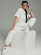 Изображение товара «Женский костюм (футболка+брюки) из махры жаккард «Суфле [сердца белый]» арт 84352» из магазина «Ивановский-Текстиль.РФ»