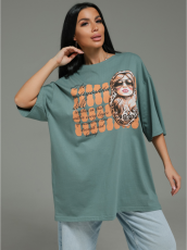 Изображение товара «Женская футболка из кулирки пенье «Амина [зеленый матрешка]» арт 85154» из магазина «Ивановский-Текстиль.РФ»