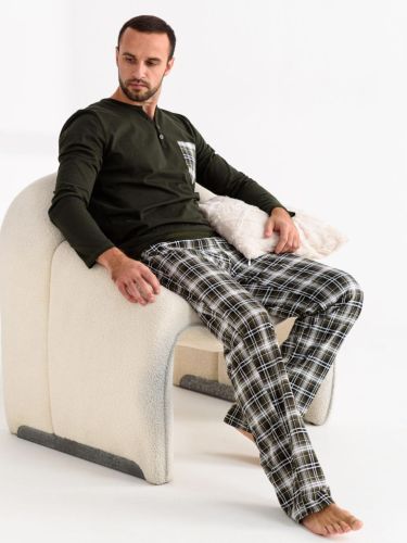 Изображение товара «Мужская пижама (футболка+брюки) из кулирки «Горец 1097-к (хаки)» арт 86539» из магазина «Ивановский-Текстиль.РФ»