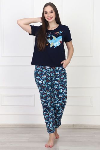 Изображение товара «Женская пижама (футболка+брюки) из кулирки «Рыбка моя 1850-к (индиго)» арт 50488» из магазина «Ивановский-Текстиль.РФ»