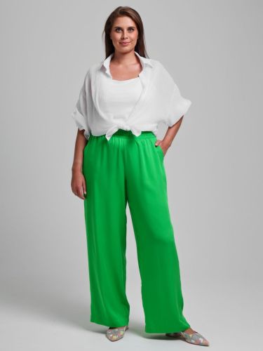 Изображение товара «Женские брюки из плательной ткани «Летний драйв-1 [ярко-зеленый]» арт 85011» из магазина «Ивановский-Текстиль.РФ»
