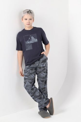 Изображение товара «Костюм для мальчика (футболка+брюки) из кулирки «Горец-1 [графитовый]» арт 82586» из магазина «Ивановский-Текстиль.РФ»