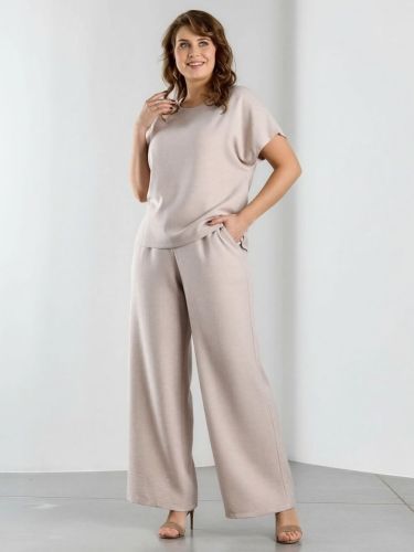 Изображение товара «Женские брюки из плательной ткани «Женский каприз-2 [бежевый]» арт 88872» из магазина «Ивановский-Текстиль.РФ»